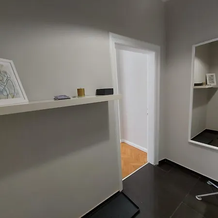 72 Apartment